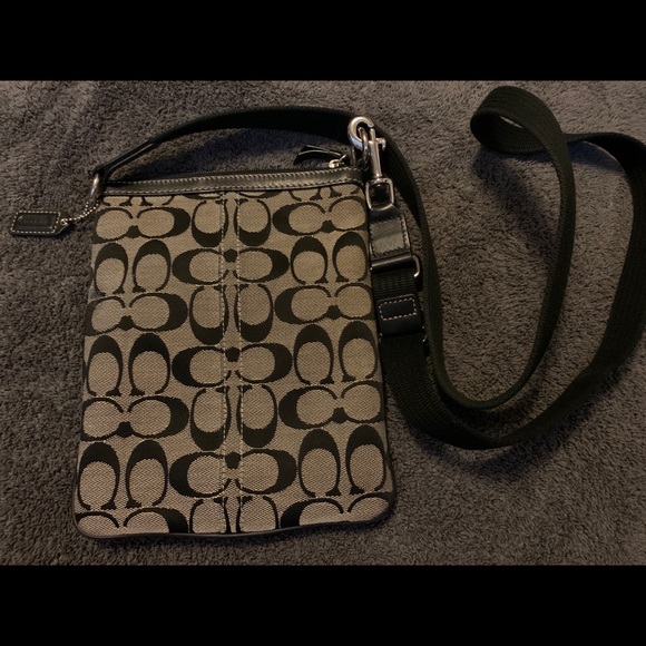 Coach Crossbody - Picture 2 of 2